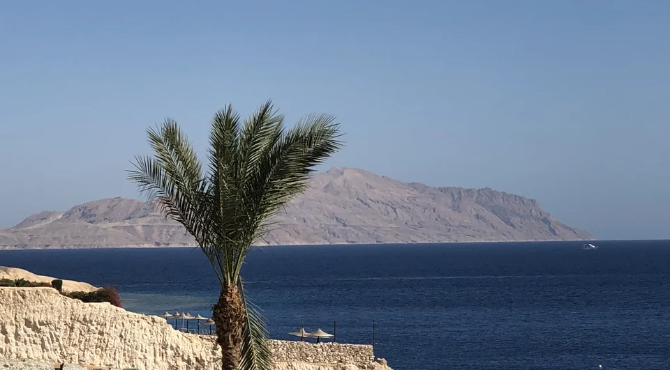 Destination landscape: Tiran snorkelling cruise